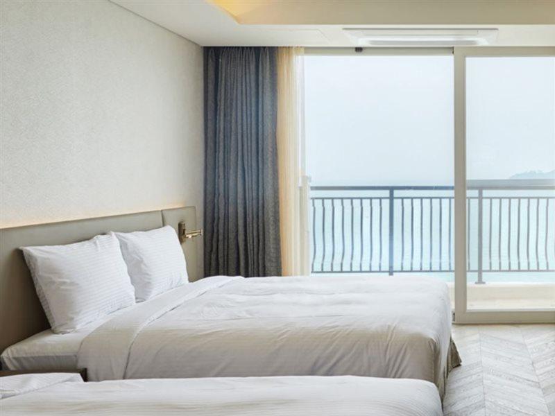 Sol Beach Jindo Exterior photo